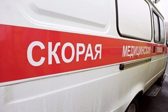 В Казани машина сбила мать с коляской, переходившую дорогу в неположенном месте