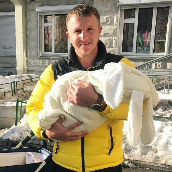 Звезда «Дома-2» Илья Яббаров пропустил крестины сына