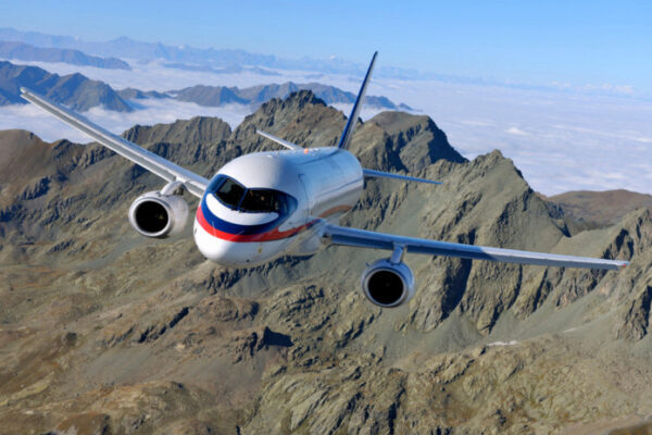 Эксперт рассказал, почему отменяют полеты Sukhoi Superjet 100