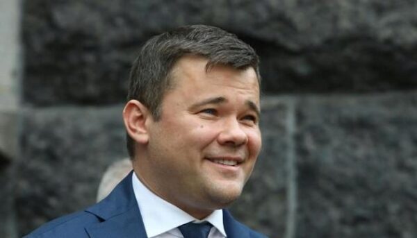 Глава АП Украины назвал петицию об отставке Зеленского “смешной шуткой”