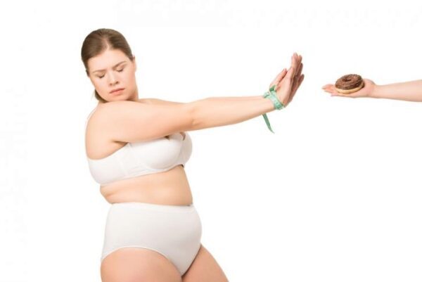 Мало ем, но не могу похудеть: 4 скрытые гормональные причины, срывающие похудение