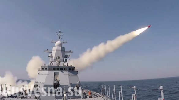 Опубликованы кадры пусков ракет «Уран» в Балтийском море (ВИДЕО)