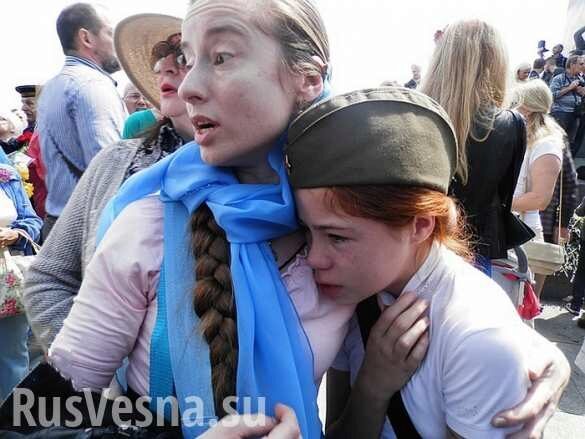 «Пособники нацистов»: из Крыма хотят депортировать маму с дочкой, избитых фашистами в Киеве 9 мая (ВИДЕО)