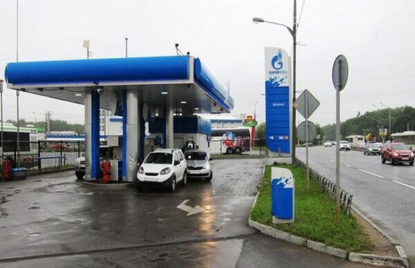 Повысится ли в России цена на бензин в майские праздники, рассказал эксперт