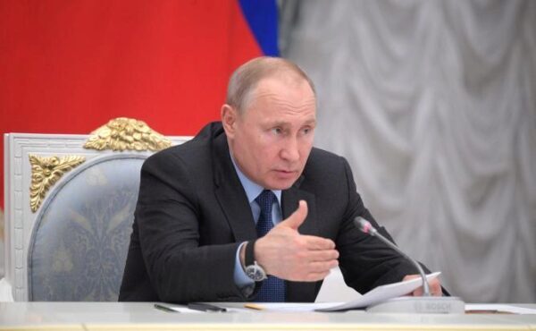 Путин потребовал устранить проблемы в реализации нацпроектов