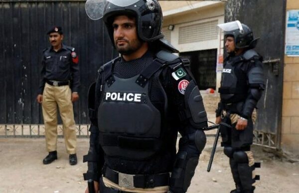 Пять погибших при нападении на роскошный отель в Пакистане - СМИ
