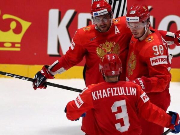 Россия вышла в полуфинал Чемпионата мира по хоккею