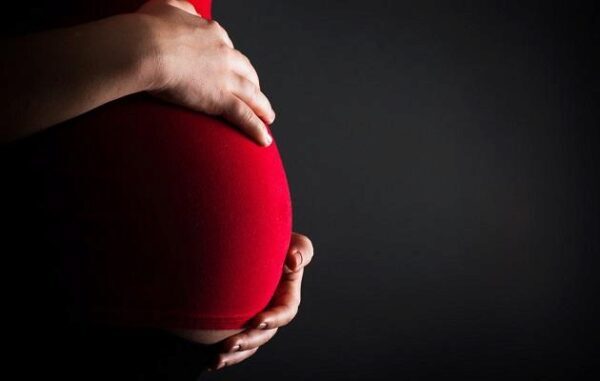 Самые опасные продукты для беременных назвали ученые