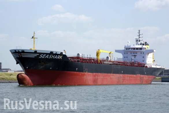 «Ситуация очень критическая»: Египетские военные задержали танкер с украинцами на борту
