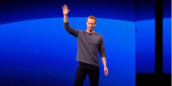 Сооснователь Facebook требует лишить Цукерберга монополии на рынке