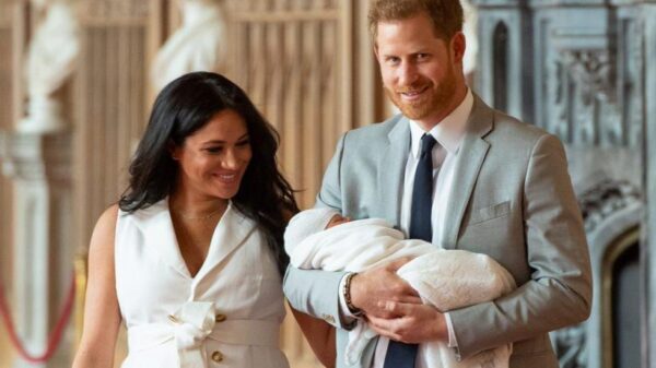 Эксперты: Крестной матери сына Меган Маркли принца Гарри может стать представительница королевской семьи