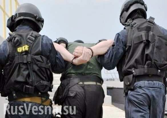 ФСБ задержала в Крыму украинца, объявленного в международный розыск