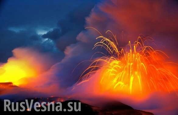Извержение «древнего монстра», спавшего несколько сотен лет, — впечатляющие кадры (ФОТО, ВИДЕО)