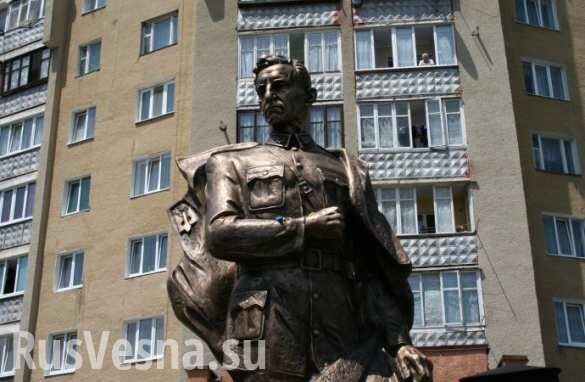 Международный скандал: Польша и Израиль возмущены памятником Шухевичу на Украине (ДОКУМЕНТ)
