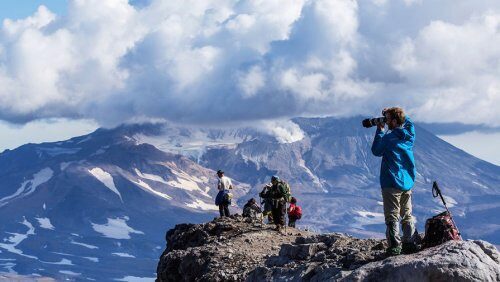 На Камчатку будут привлекать туристов с помощью парка «Три вулкана»
