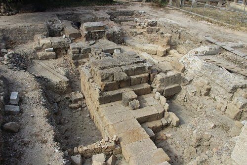 На Кипре археологи обнаружили каменные постройки времен неолита