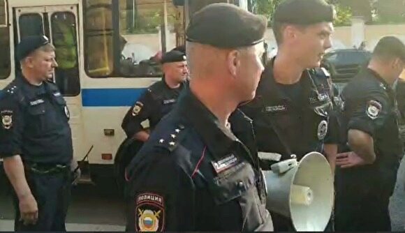 На акции в поддержку Голунова в Москве началась новая волна задержаний