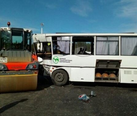 На трассе М-5 — страшное ДТП с участием автобуса и бензовоза: есть погибшие и раненые