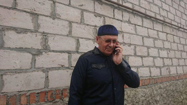 Оюб Титиев не планирует работать в Чечне