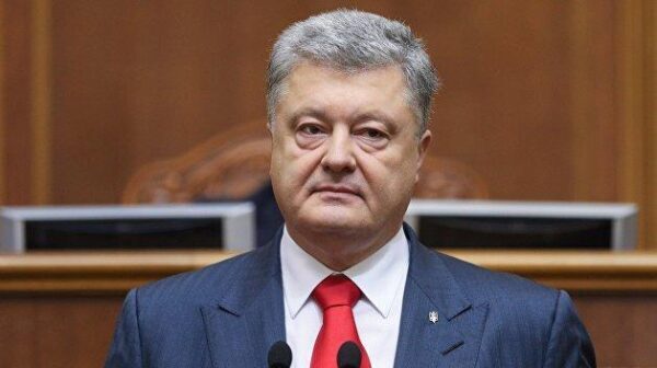 Порошенко об идее снять блокаду с ОРДЛО: Украинская сторона становится на колени