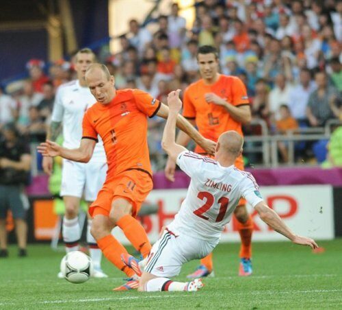 Сборная Нидерландов выходит в финал Лиги нации обыграв команду Англии