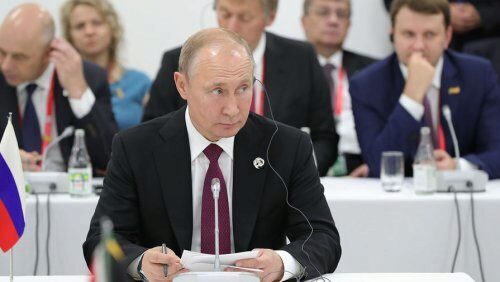 Современная либеральная идея «изжила себя окончательно», заявил Путин