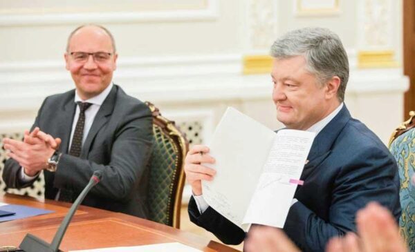 Украинский вице-премьер пригрозил новым майданом