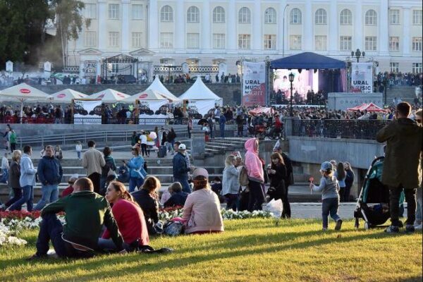В Екатеринбурге прошел ежегодный фестиваль «Ночь Музыки» – Ural Music Night (фото)