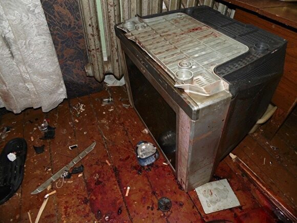 В Березовском осужден мужчина, насмерть забивший своего друга старым телевизором