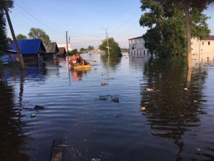 В Иркутской области затопило около 900 частных домов, почти 500 человек эвакуированы