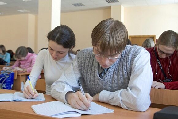 В Красноярске студент заявил, что его отчисляют за диплом, посвященный госдолгу региона