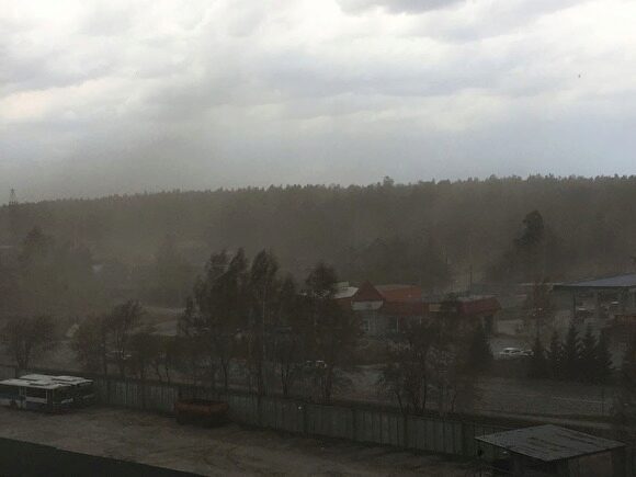 В Свердловской области объявили предупреждение из-за грозы и града