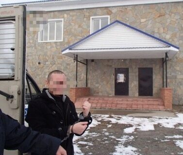 В Зауралье украинец задушил шнурком от зарядки мобильника пенсионерку. Решение суда