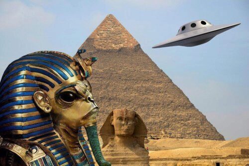 Египтолог встретился с живым пришельцем в пирамиде Хеопса