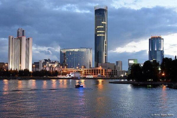 Екатеринбург и Челябинск попали в рейтинг самых дорогих для жизни городов
