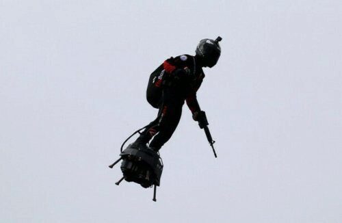 Франция вооружит солдат летающей платформой