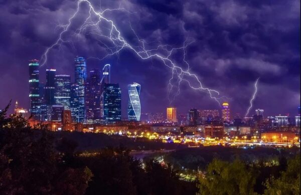 Гидрометцентр России предупредил об опасной погоде в Москве