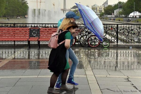 На Средний Урал обрушатся дожди с грозами и шквалистый ветер