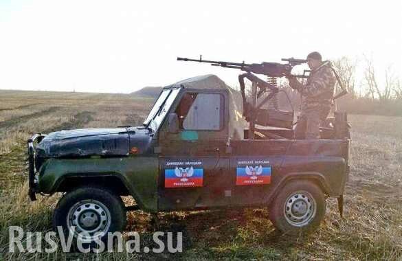 Побег от смерти: УАЗ защитников Донбасса ушёл от обстрела ВСУ (ВИДЕО)