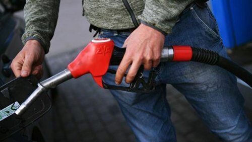 Россия находится в середине рейтинга стран Европы с самым доступным бензином