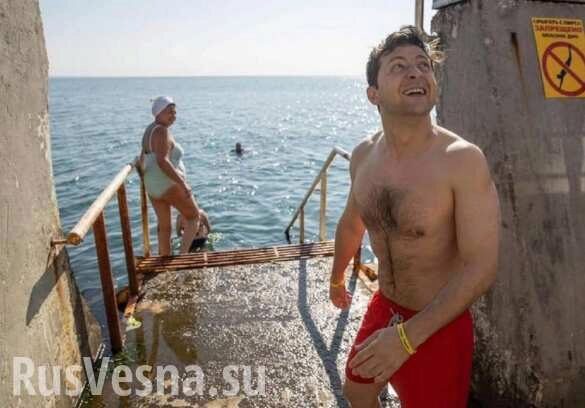 Зеленский в красных плавках с «настоящей первой леди» искупался в Одессе (ФОТО, ВИДЕО)