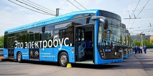 Электробусы перевезли уже более 10 миллионов москвичей, но сомнения в их рентабельности и экологичности остаются