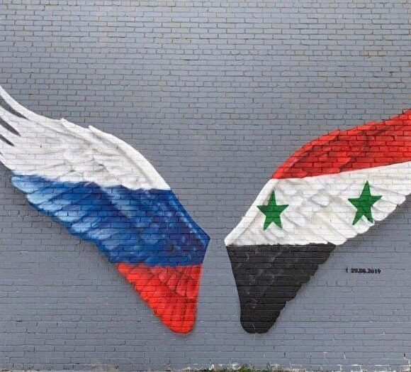 Петербургских чиновников обвинили в подрыве отношений с Сирией из-за закрашенных граффити
