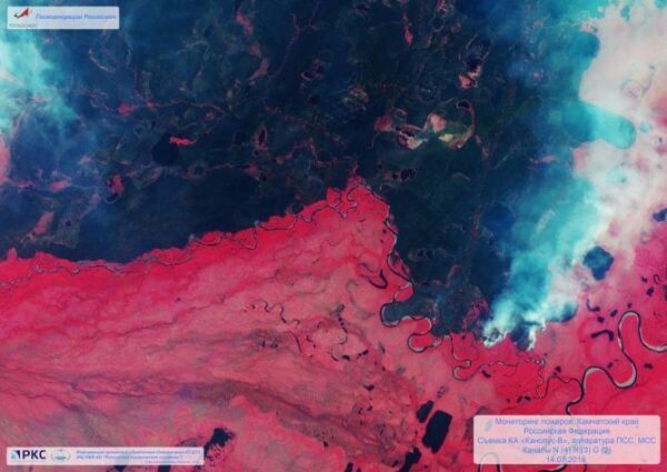 Роскосмос опубликовал спутниковые снимки очагов сибирских пожаров
