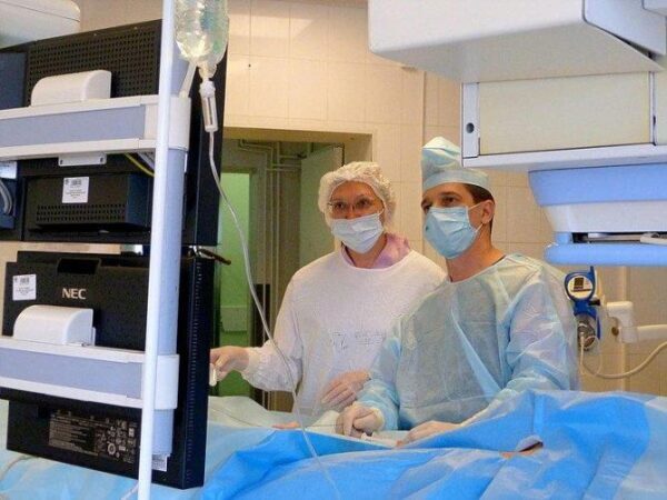 Уральские хирурги провели подростку уникальную операцию на легких