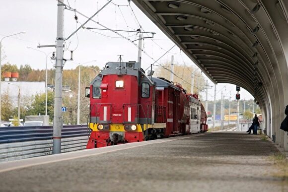 В Екатеринбурге пассажирский поезд насмерть сбил пенсионерку