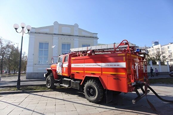 В Екатеринбурге произошел пожар возле территории Новосвердловской ТЭЦ