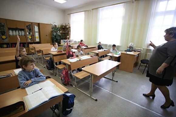 В школах Екатеринбурга — массовый дефицит учителей. Заявление свердловского минобра
