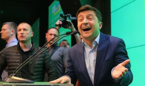 За время президентства Зеленский не выполнил ни одного обещания – эксперт
