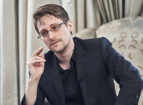 Эдвард Сноуден припугнул французских чиновников